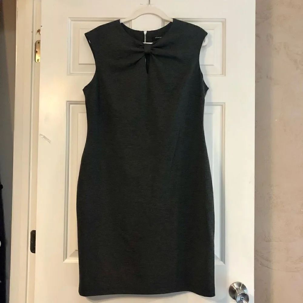 Sharagano Women’s Gray Sleeveless Keyhole Sheath Bow Dress size 14